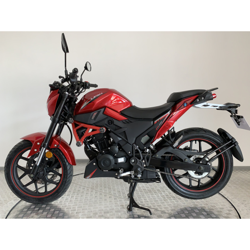 Дорожній мотоцикл Lifan SR200